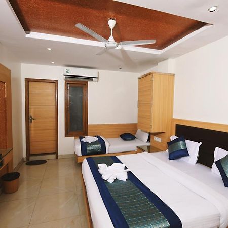 Hotel Lav Kush Deluxe " 3 Min Walking From New Delhi Railway Station " Esterno foto