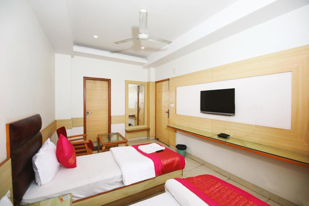 Hotel Lav Kush Deluxe " 3 Min Walking From New Delhi Railway Station " Esterno foto