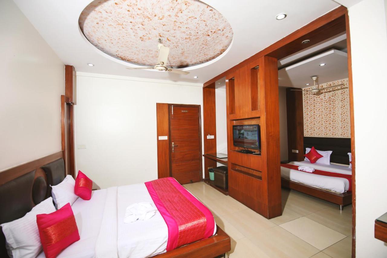 Hotel Lav Kush Deluxe " 3 Min Walking From New Delhi Railway Station " Esterno foto