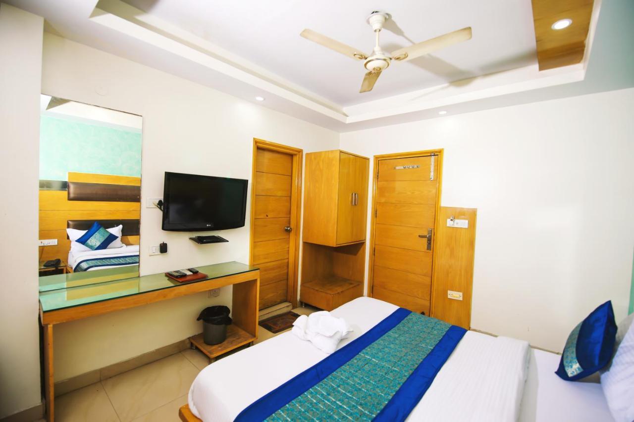 Hotel Lav Kush Deluxe " 3 Min Walking From New Delhi Railway Station " Esterno foto