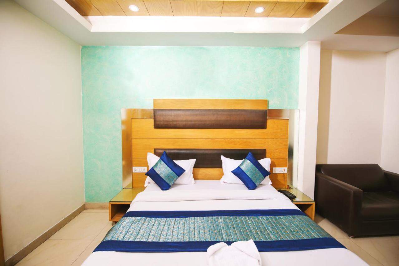 Hotel Lav Kush Deluxe " 3 Min Walking From New Delhi Railway Station " Esterno foto