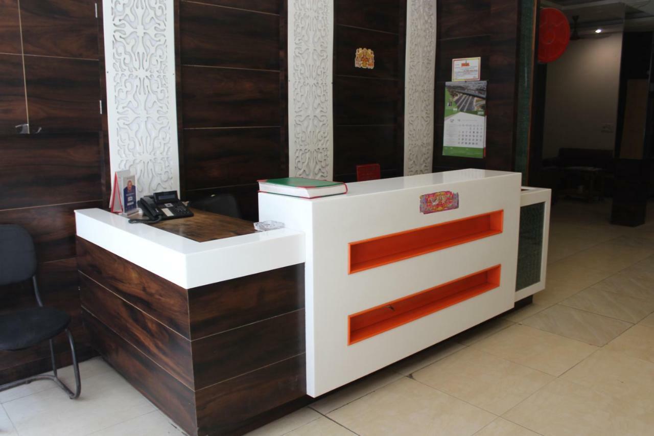 Hotel Lav Kush Deluxe " 3 Min Walking From New Delhi Railway Station " Esterno foto