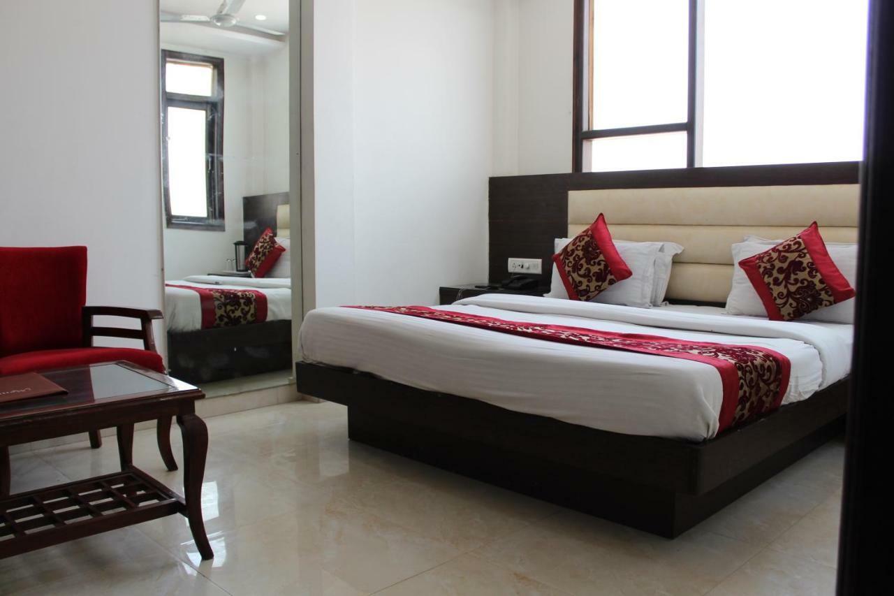 Hotel Lav Kush Deluxe " 3 Min Walking From New Delhi Railway Station " Esterno foto