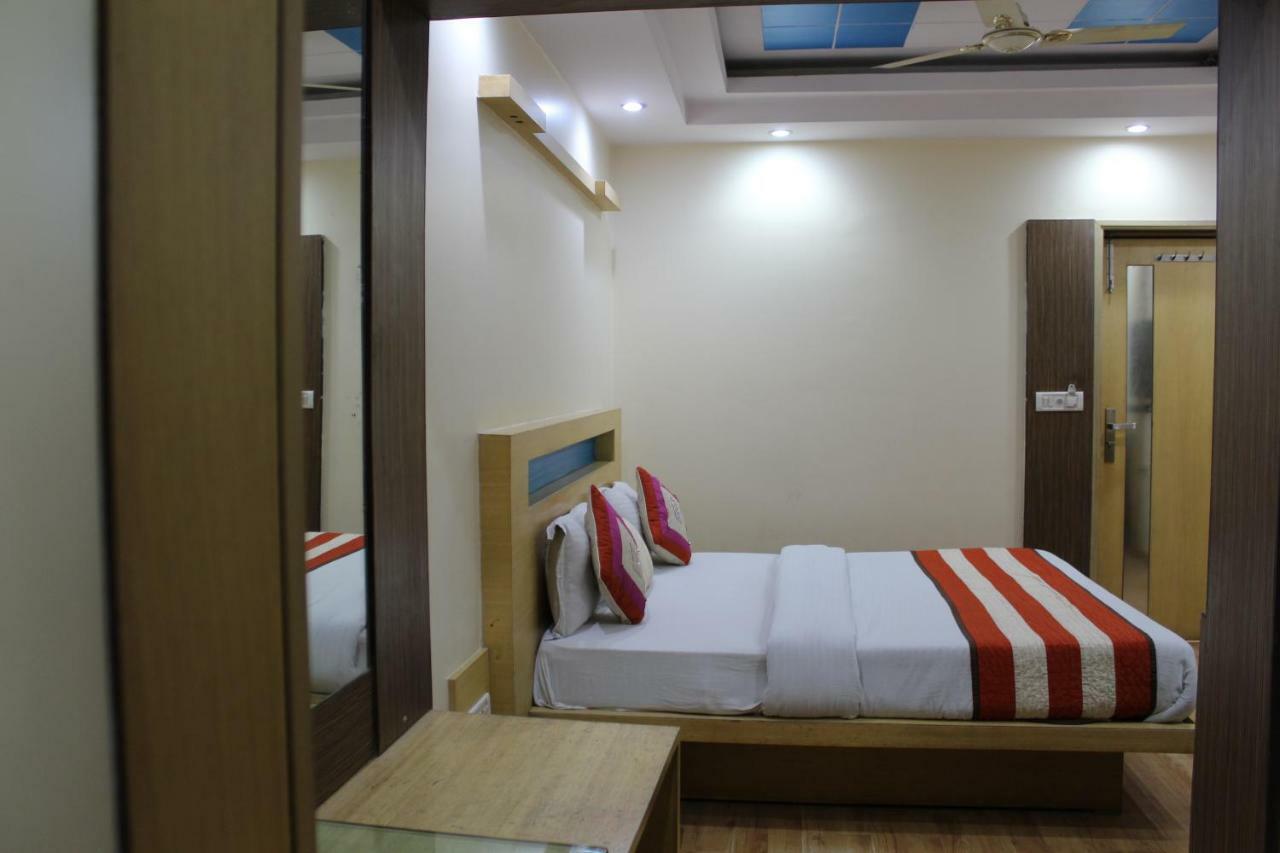 Hotel Lav Kush Deluxe " 3 Min Walking From New Delhi Railway Station " Esterno foto