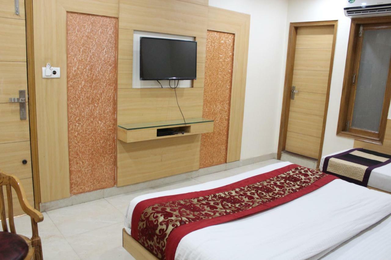 Hotel Lav Kush Deluxe " 3 Min Walking From New Delhi Railway Station " Esterno foto