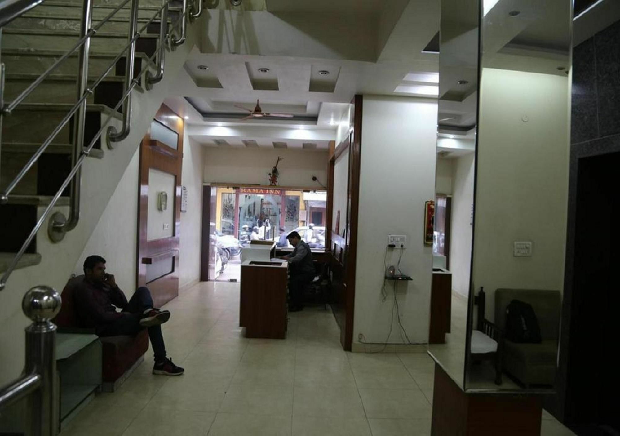 Hotel Lav Kush Deluxe " 3 Min Walking From New Delhi Railway Station " Esterno foto